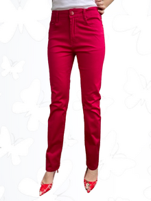 Едноцветен дамски панталон, права кройка тип дънки с пет джоба, цвят циклама