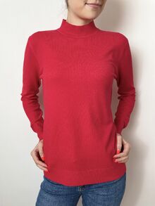 Кашмирен пуловер тип полуполо в наситено червен цвят