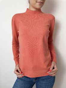Кашмирен пуловер тип полуполо в светло оранжево
