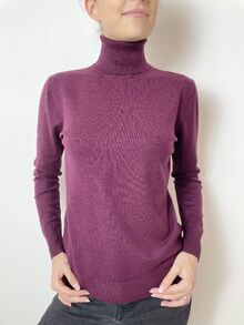 Кашмирен пуловер тип поло във винено червен цвят