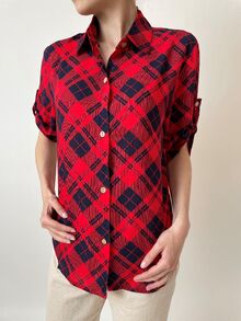 Дамска риза памук, полувтален модел, ръкави с регулиране, закопчаване до долу, червено каре